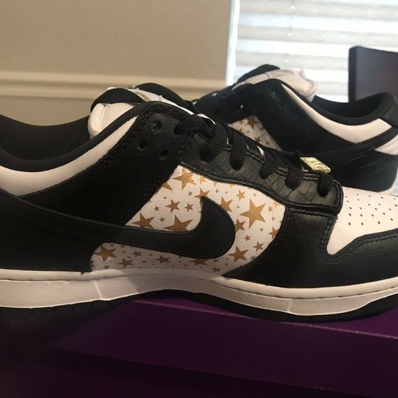Nike SB Dunk Low Supreme Stars Black main image 4
